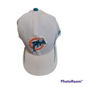 MIAMI DOLPHINS HAT Size LARGE-XLARGE